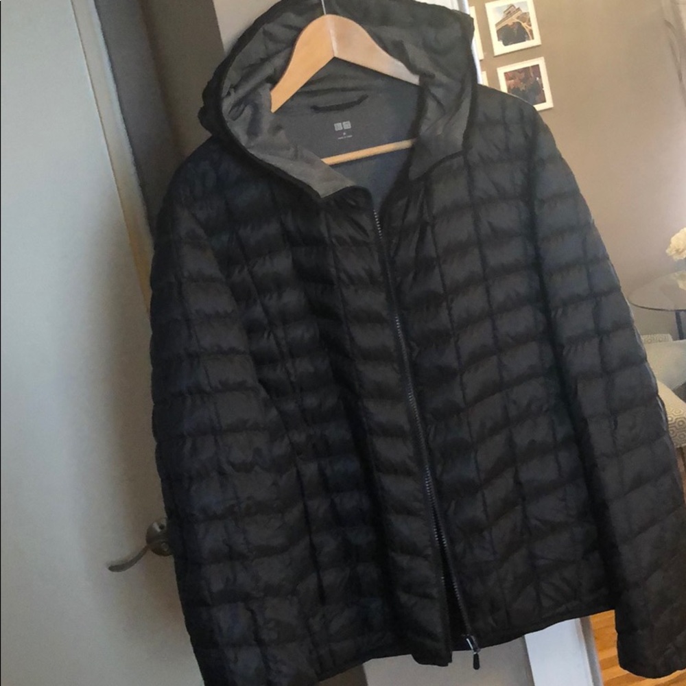 Uniqlo quilted jacket with a hood